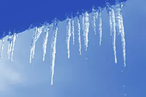 Empty Waterfront Scene Imprime: Icicles