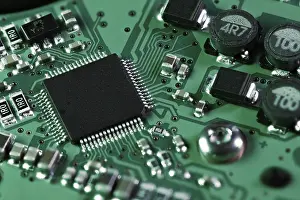Electronic Component Detail Imprime: Integrated circuit with a processor chip on computer mainboard
