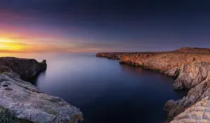 Deserted Cliff Scenery Imprime: Landscape view of cliffs