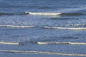 Sandy Ocean Beach Europe Imprime: Leaking waves on a sandy beach