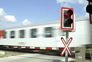 High Speed Train Imprime: Level crossing