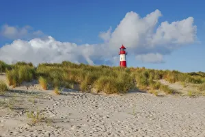 Deserted Dune Landscape Imprime: The Lister lighthouse at Ellenbogen