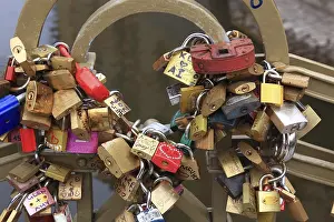 Eternal Love Symbol Imprime: Lover's lock on a railing