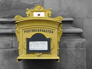 Deserted Post Box Imprime: Mailbox
