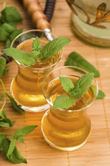 Empty Grocery Store Scene Imprime: Mint tea