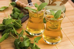 Empty Grocery Store Scene Imprime: Mint tea