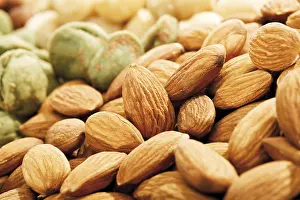 Mixed Nuts Imprime: Mixed nuts, full format, peanuts