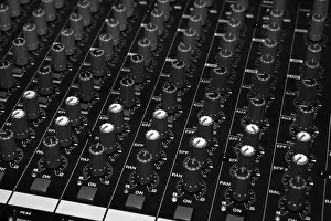 Mixing Console Imprime: Mixing console
