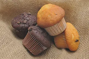 Empty Bakery Products Display Imprime: Muffins