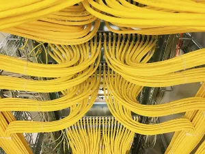 Internet Connection Imprime: Network cable on a network HUB Network cable on a network HUB