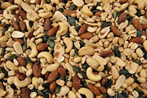 Fruit And Vegetable Market Imprime: Nuts