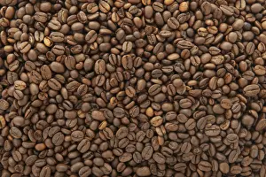 Legume Images Imprime: Whole offee beans as background