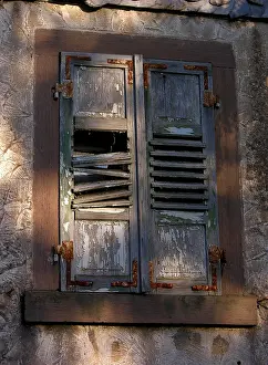 Deserted Window Imprime: Old shutter