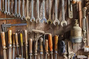Deserted Workshop Scene Imprime: Old tool panel with various tools