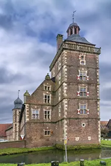 Historic German Castles Imprime: Outer bailey in castle Raesfeld