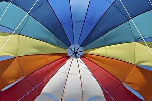 Deserted Sky Imprime: Parachute
