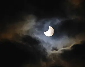 Deserted Germany Landscape Imprime: Partial solar eclipse, thin cloud cover