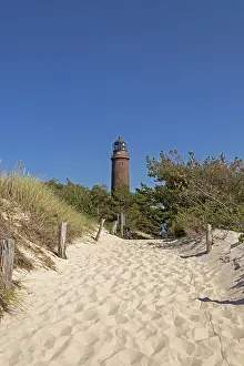 Deserted Beach Path Imprime: Path from the beach to the lighthouse