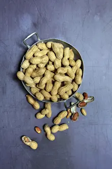 Tableware Photography Imprime: Peanuts in shell, Germany