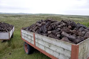 Peat Extraction Imprime: Peat is a basic addition of the distillery process and get exploited by hand on the Isle of Islay