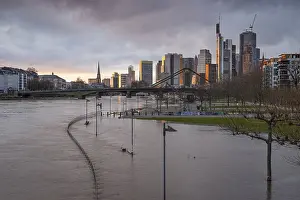 Frankfurt Flooding Imprime: After persistent rainfall