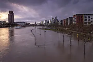 Frankfurt Flooding Imprime: After persistent rainfall