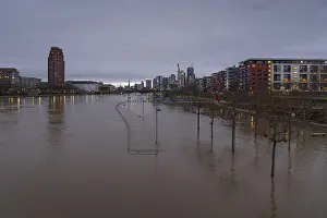 Long Exposure Water Scene Imprime: After persistent rainfall