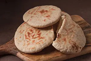 Pita Bread Stack Imprime: Pita bread, stack, on the table, no people