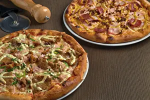 Pizza Meal Imprime: Two pizzas on the table