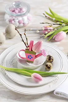 Easter Table Decoration Imprime: Place setting for Easter table with spring flowers