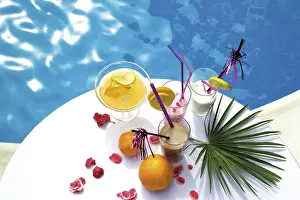 Refreshing Cocktails Imprime: Poolside drinks, refreshing