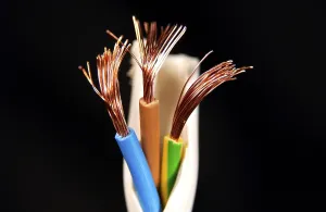 Electrical Wire Imprime: Power cable with open islotation