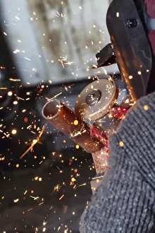 Metal Processing Plant Imprime: Processing root weld with a cutting machine