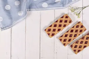 Fruit Preserves Pie Imprime: Rectangular slices of pie called Linzer Torte