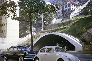 Historic City Centre Brazil Imprime: Road tunnel through a mountainside