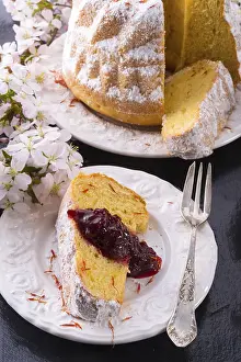 Easter Food Photography Imprime: Saffron Easter Babka