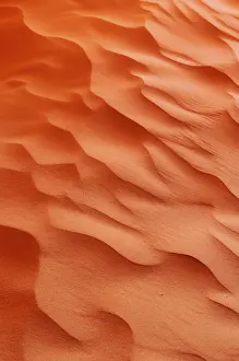 North African Desert Scene Imprime: Sand patterns on the surface of a dune