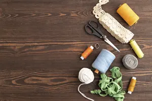 Embroidery Equipment Imprime: Sewing accessories: scissors, thread