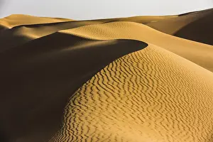 Empty Quarter UAE Imprime: Shapes, structures and patterns