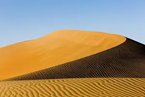 Barren Desert Scenes Imprime: Shapes, structures and patterns