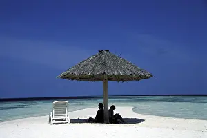Tropical Beach Imprime: Sitting in the shadow