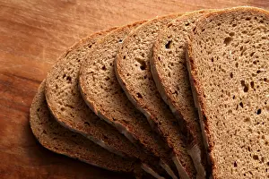 Sliced Bread Imprime: Slices of rye bread