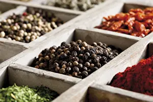 Black Pepper Imprime: Spices in a case, pepercorns