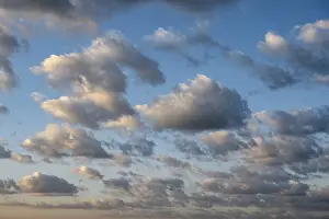 Spring Clouds Germany Imprime: Spring clouds, shortly in front of sunset