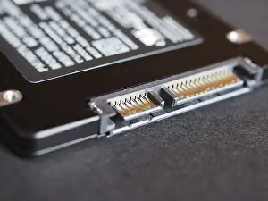 Electronic Data Processing Imprime: SSD Solid State Drive
