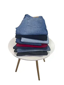 Casual Clothing Style Imprime: A stack of blue, black, light blue