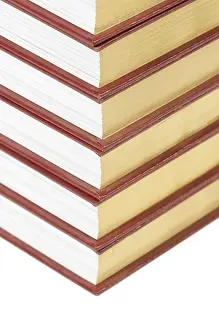 Stack Of Books Imprime: Stack of books isolated on a white background