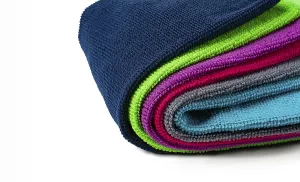 Cleaning Supplies Imprime: A stack of multicolored, microfiber cloths
