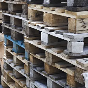 Industrial Building Imprime: A stack of old wooden pallets for loading