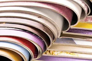Environmental Protection Awareness Imprime: Stack of open magazines